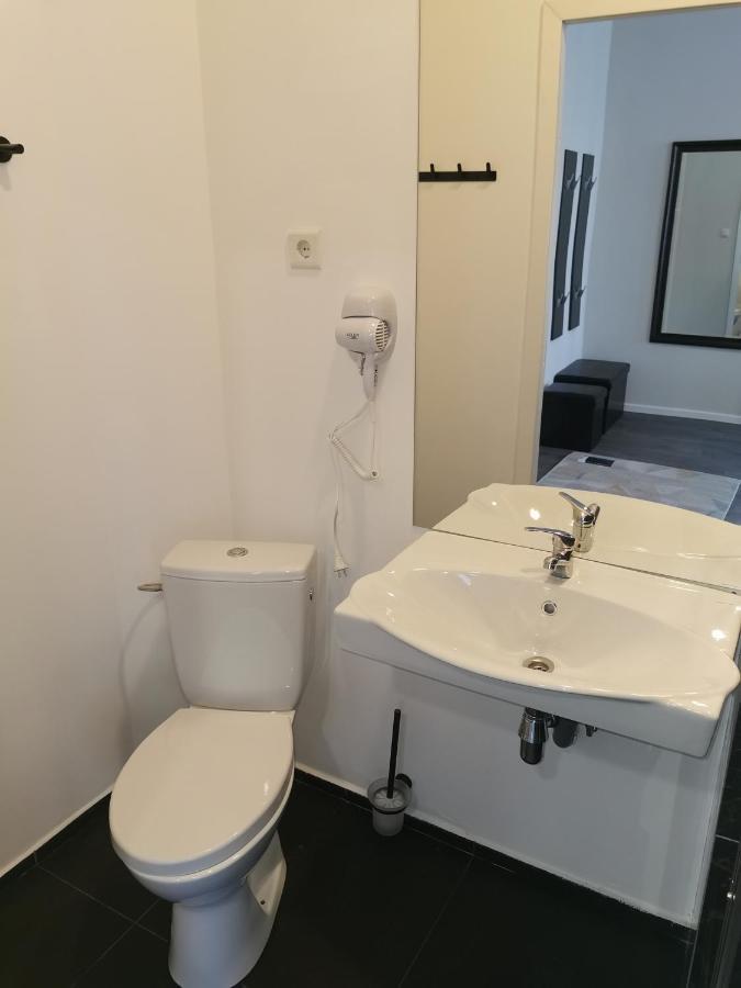 Central Hotel With Free Parking Riga Exterior foto